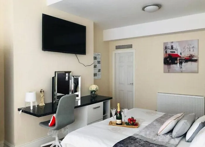 The Winter Garden Suites