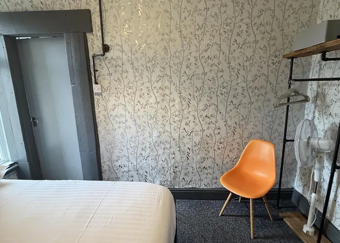 Vinnie'S Family Hotel